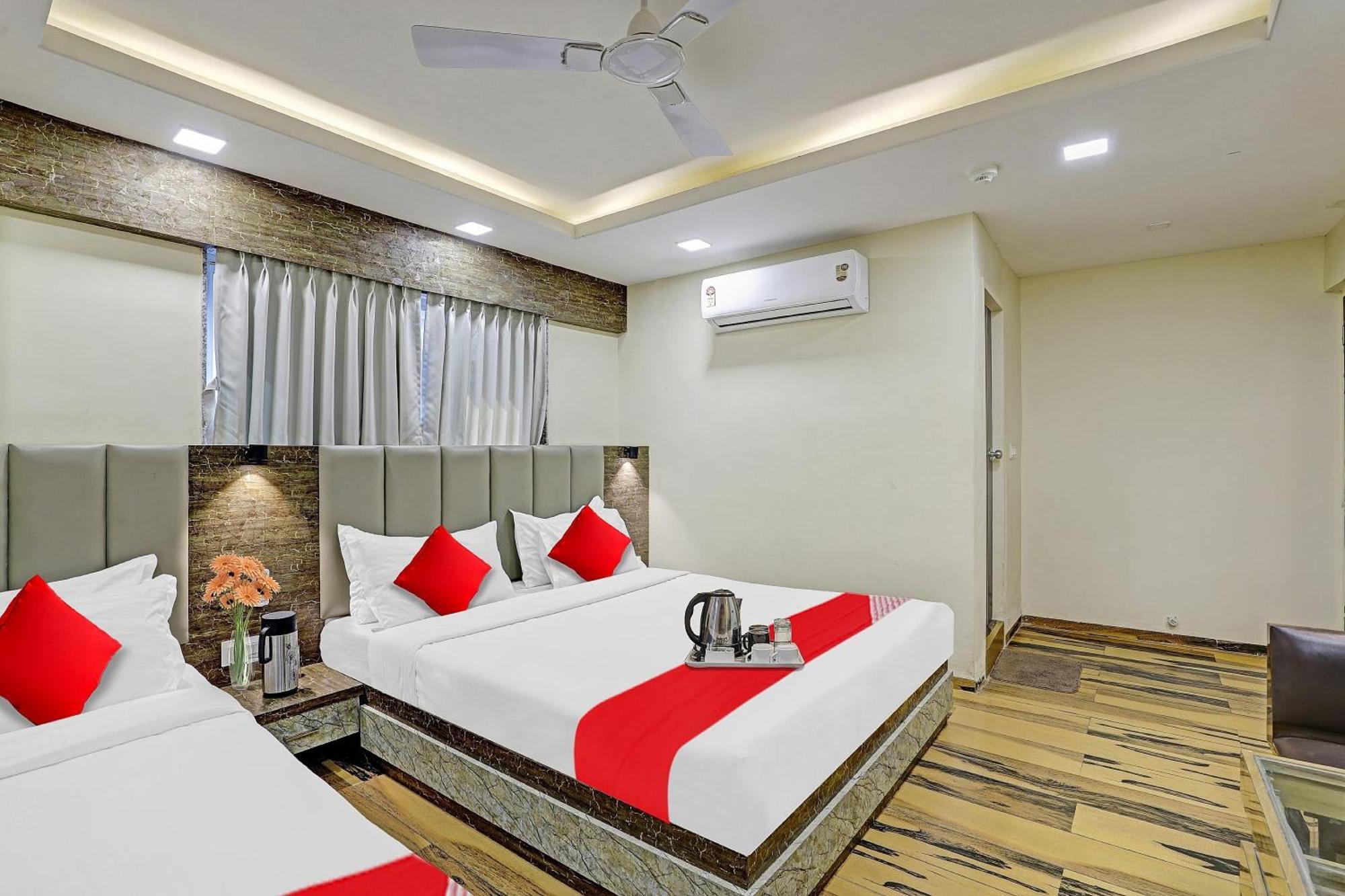 Collection O Hotel Raj Palace Вадодара Екстериор снимка