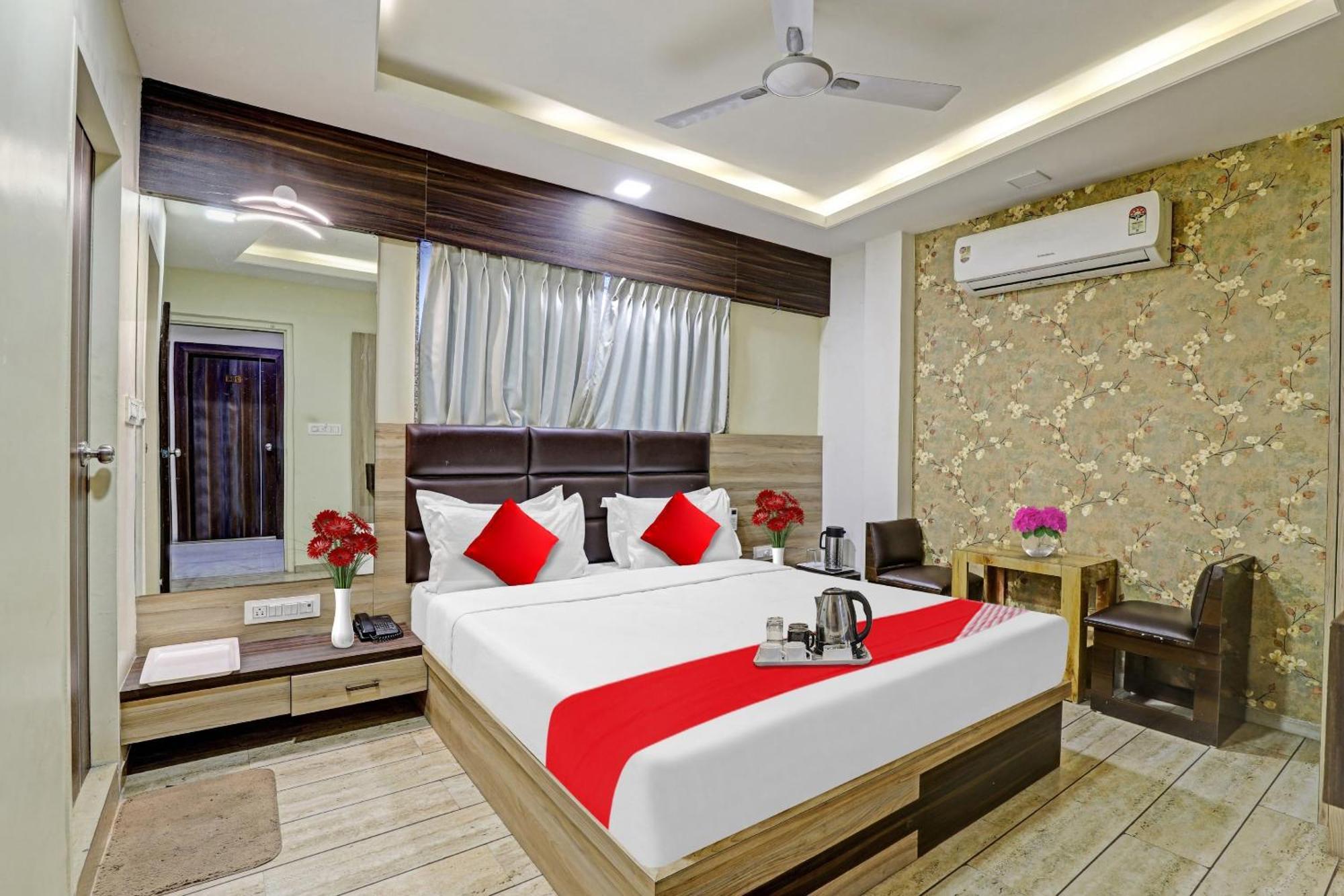 Collection O Hotel Raj Palace Вадодара Екстериор снимка